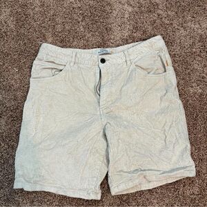 Quicksilver corduroy shorts size 34